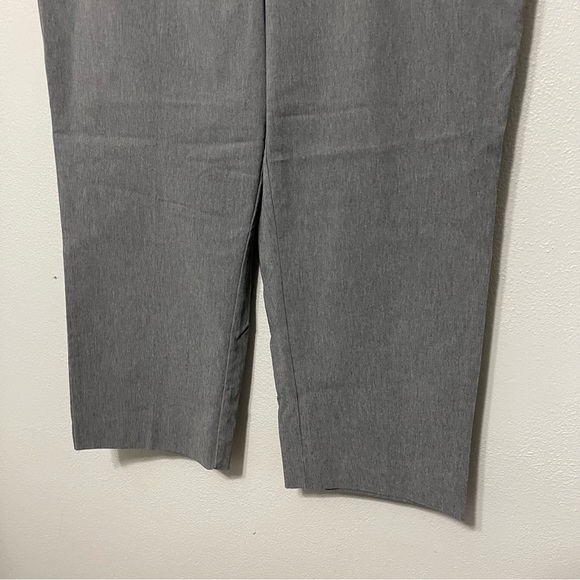 Alfani Pull On Stretch Capri Pants Gray Tummy Control Casual Career NWT 18W - Picture 3 of 8